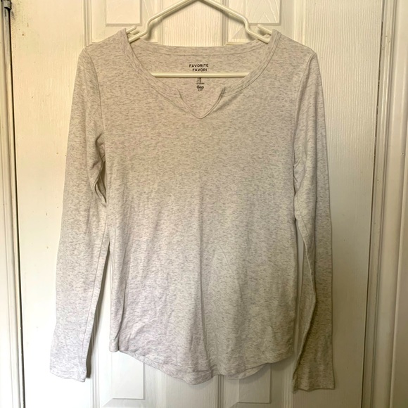 Gap Favorite Long-Sleeve - Picture 1 of 3